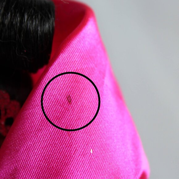 Vintage 1998 Holiday Barbie "Christie" Doll – Black & Silver Gown Hot Pink Shawl - Picture 13 of 16